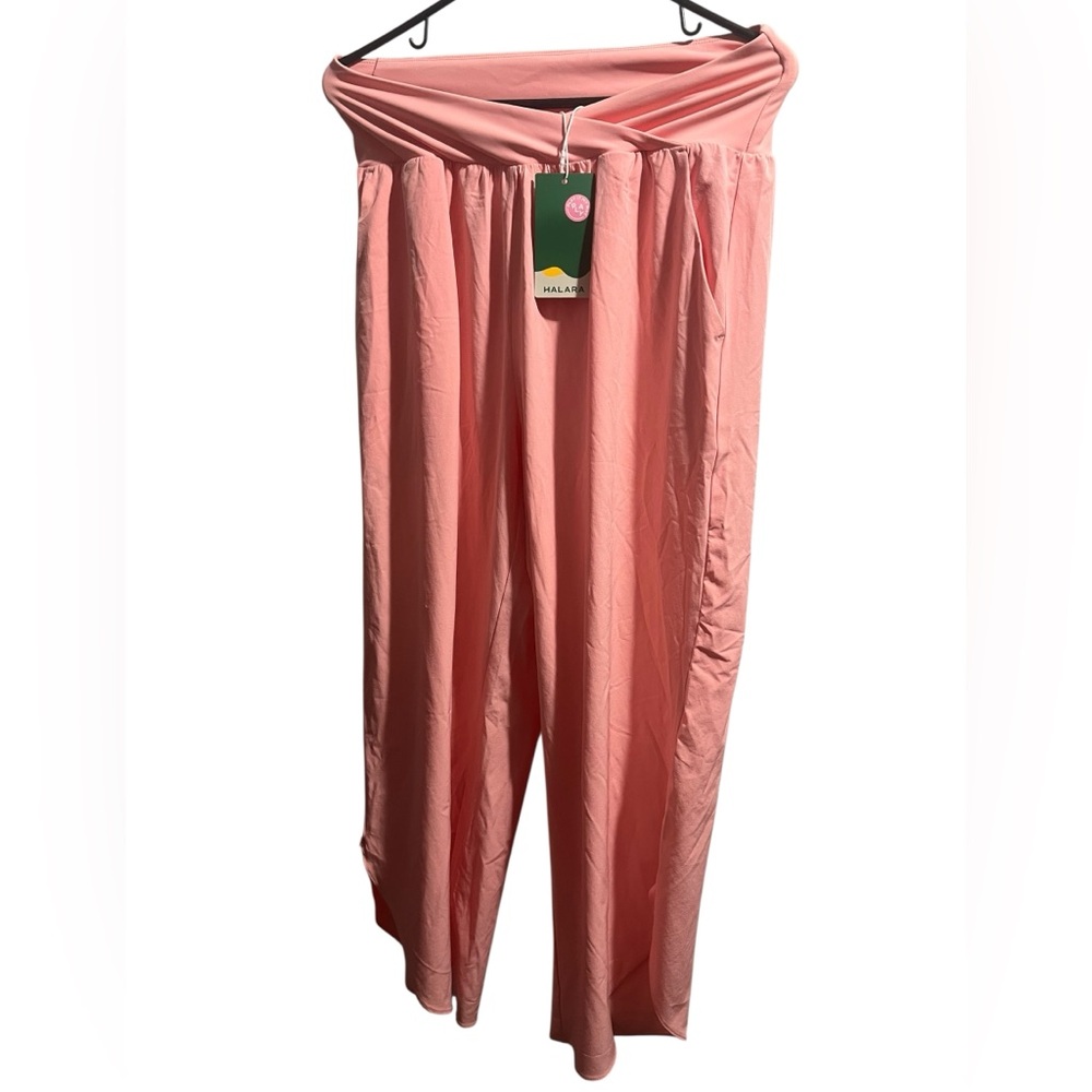 HALARA Coral Pink Wide-Leg Capris